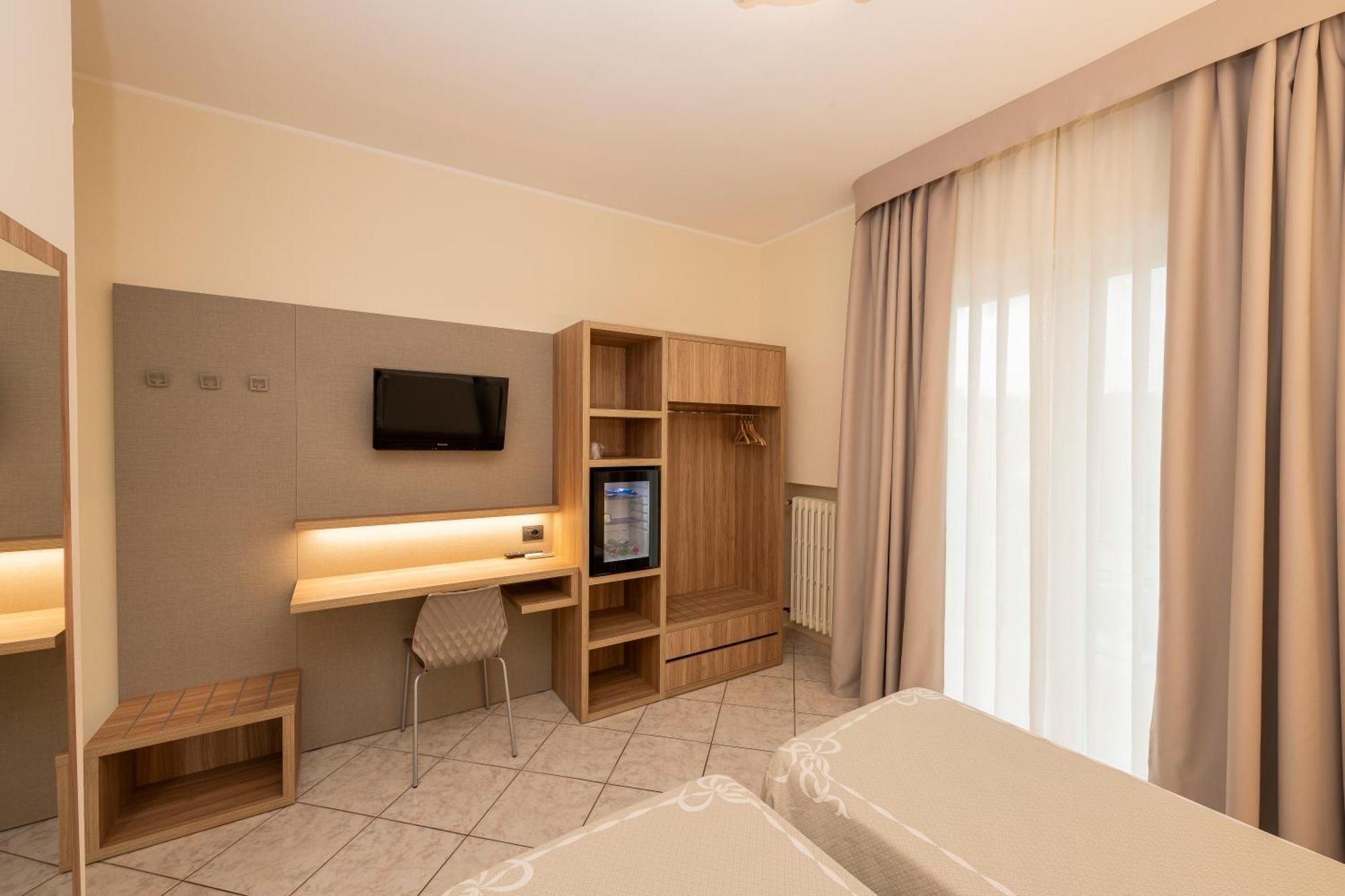 Hotel La Rotonda Cepagatti Exteriér fotografie