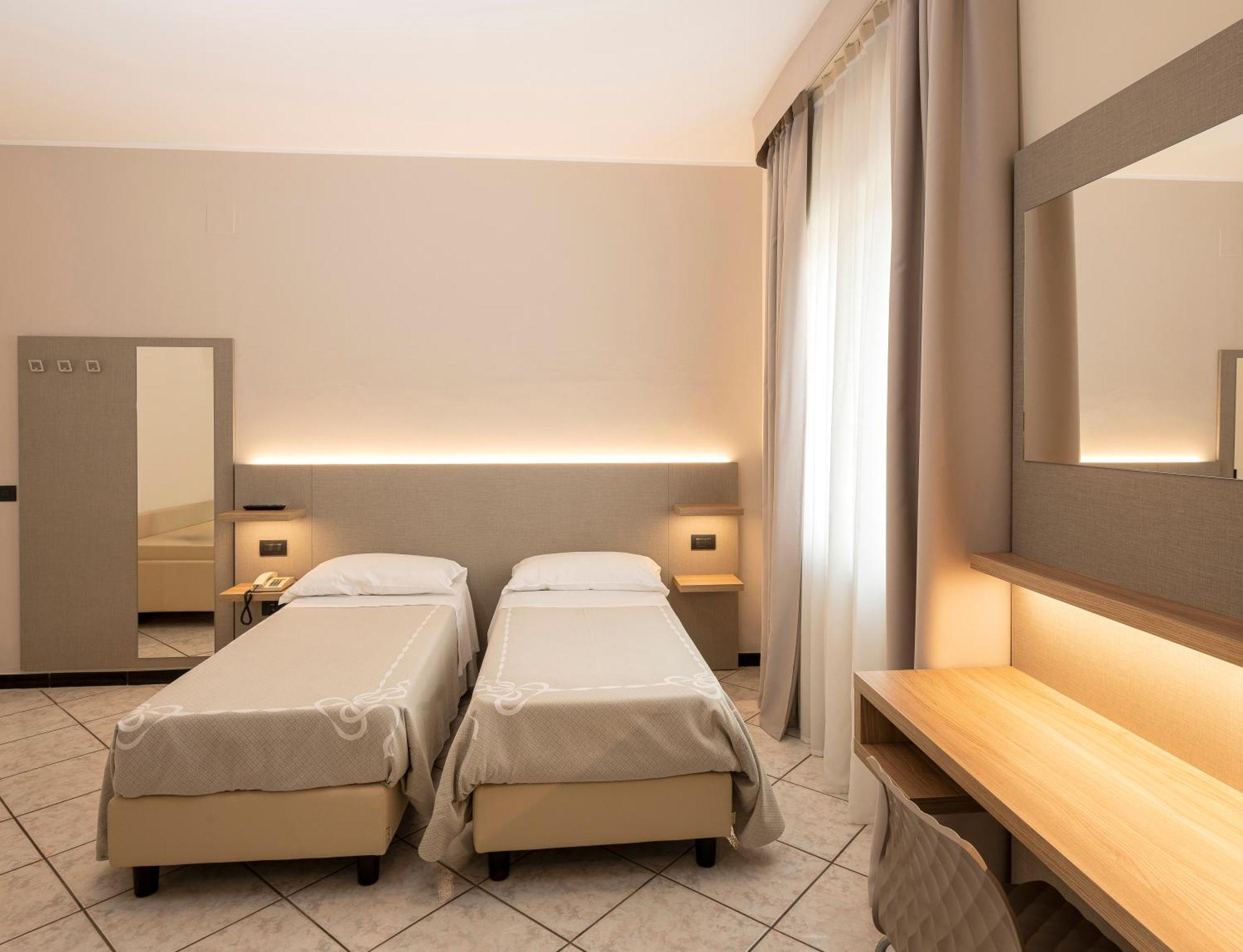 Hotel La Rotonda Cepagatti Exteriér fotografie