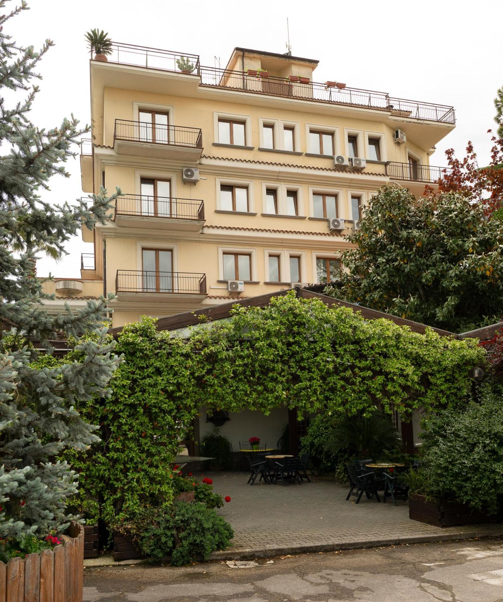 Hotel La Rotonda Cepagatti Exteriér fotografie