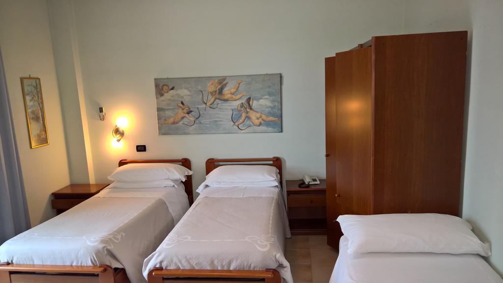 Hotel La Rotonda Cepagatti Exteriér fotografie