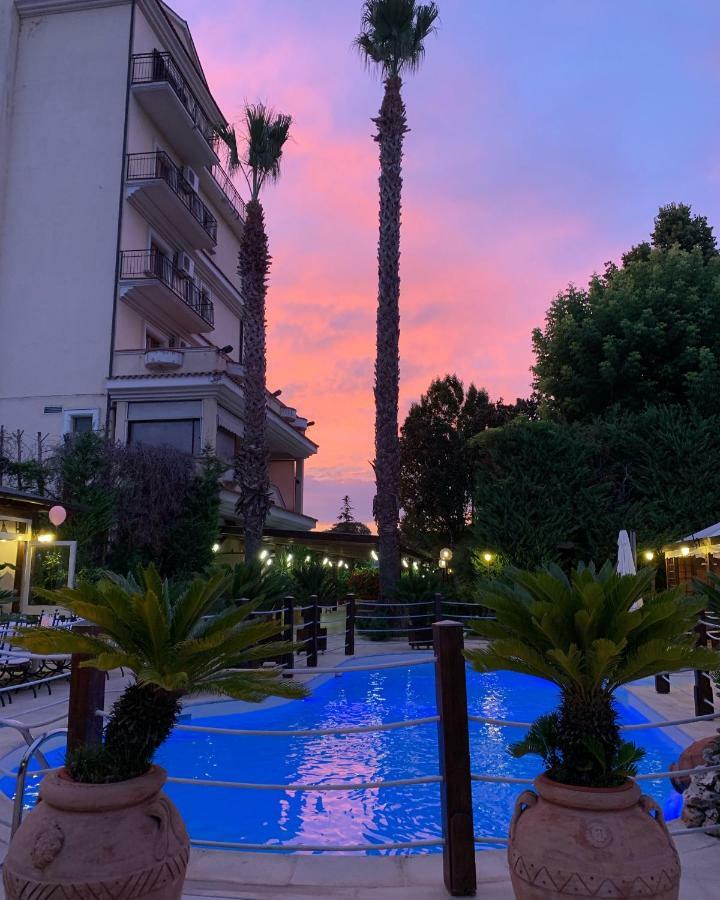 Hotel La Rotonda Cepagatti Exteriér fotografie